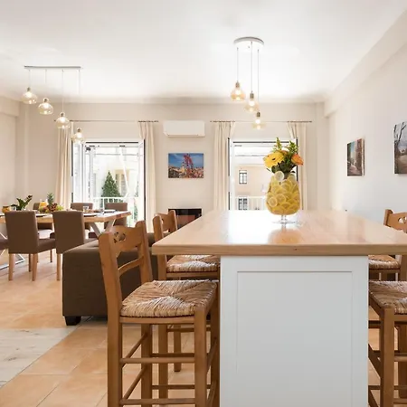 Uniqapt * Corfu (city)