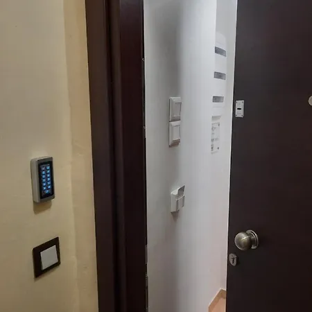 Uniqapt Corfu (city)